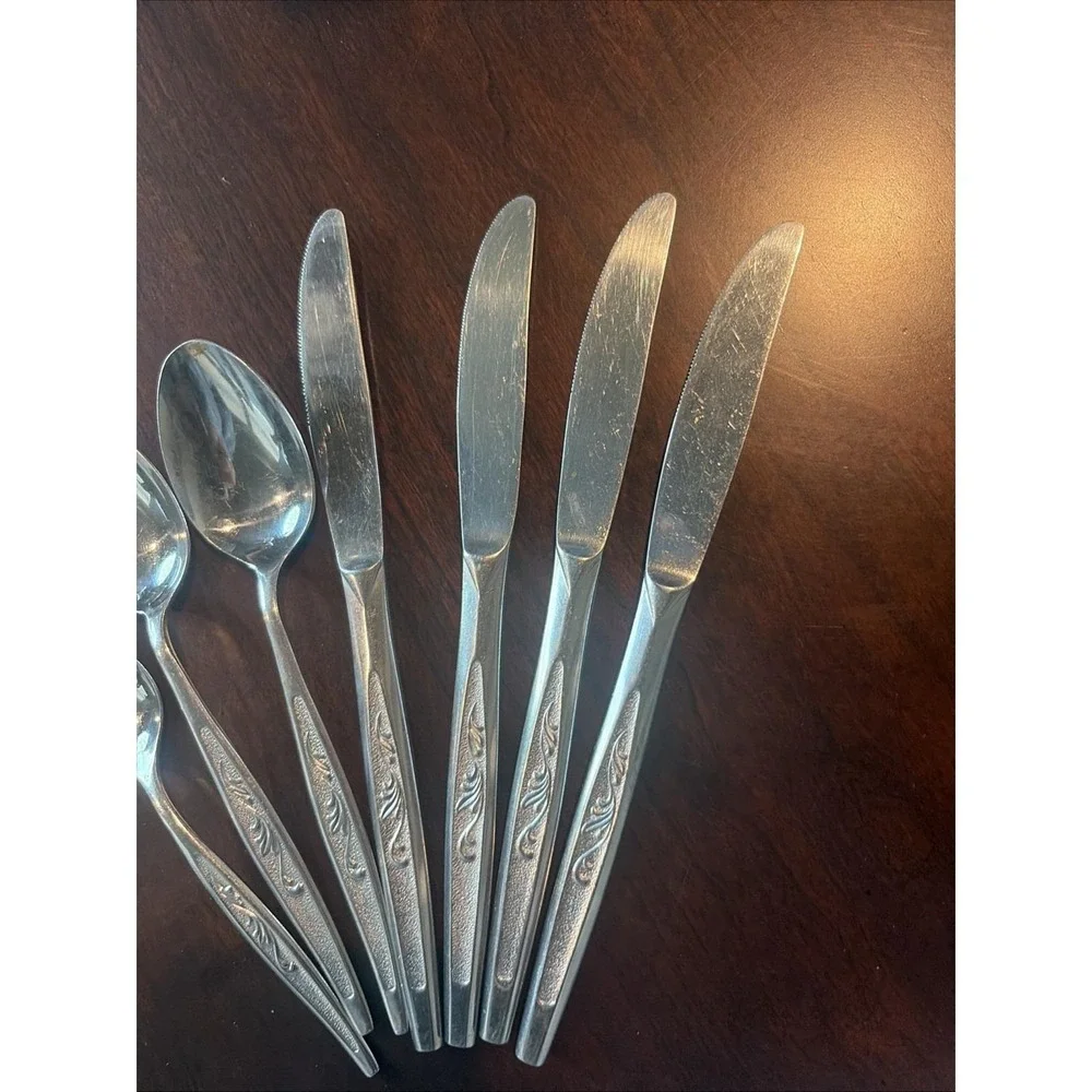 Lot 7 Carlton CAS1 Stainless Woodcrest Sm Spoon, 2‎ Soup Spoons, 4 Knives VTG